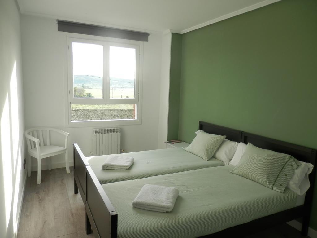 H.A.N.D Surf Hostel Langre  Kamer foto