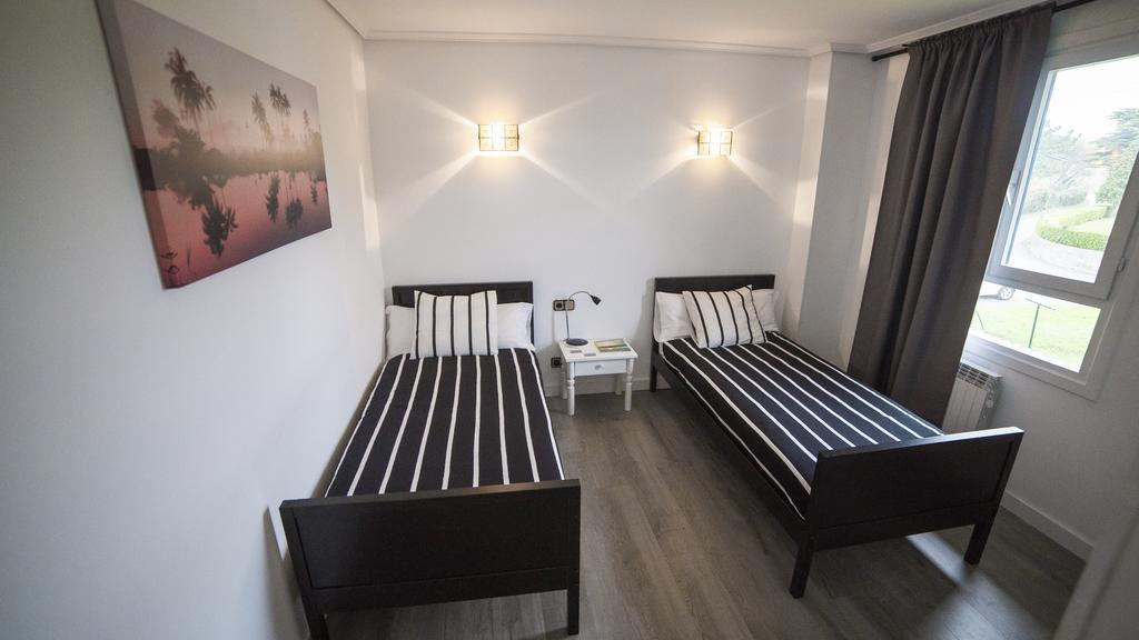 H.A.N.D Surf Hostel Langre  Buitenkant foto